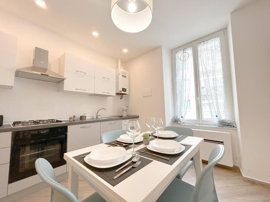 Apartmán Lusso In Centro Storico - Wifi - Ac Savona Exteriér fotografie