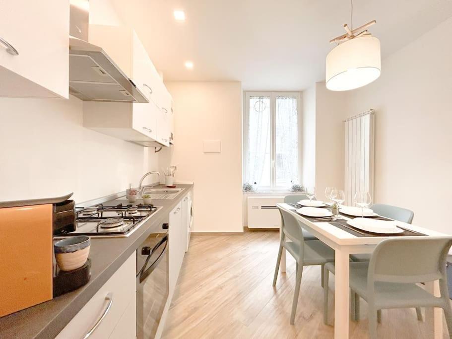 Apartmán Lusso In Centro Storico - Wifi - Ac Savona Exteriér fotografie